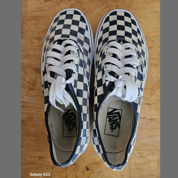 Vans Ward Unisex Canvas Checkerboard Sneaker Black & white size 8 women 6.5 Men - Picture 2 of 11